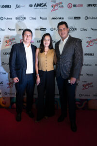Victor Morales Laura Mendes Y Jonathan Parra Foto4