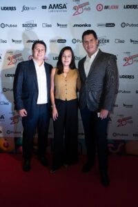 Victor Morales Laura Mendes Y Jonathan Parra Foto3