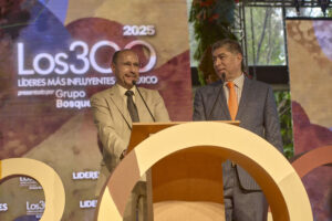 Los 300