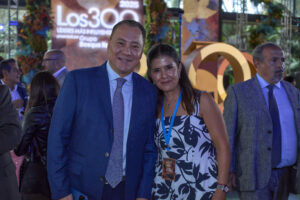Los 300
